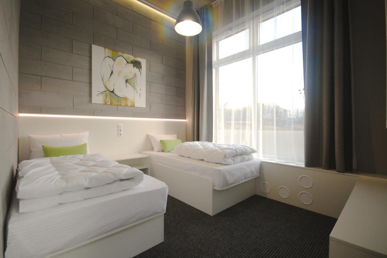 Cubby Hotel Leopoli Esterno foto