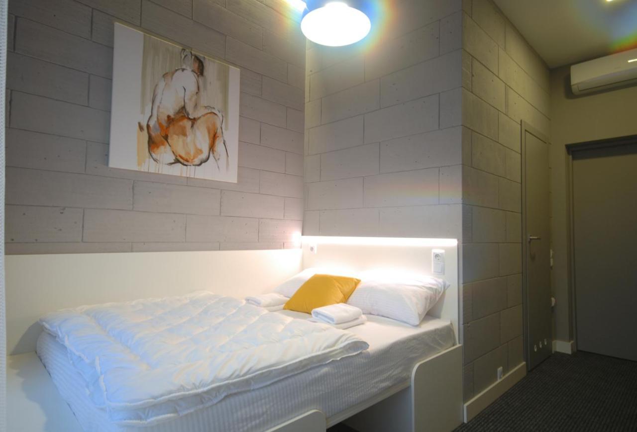 Cubby Hotel Leopoli Esterno foto