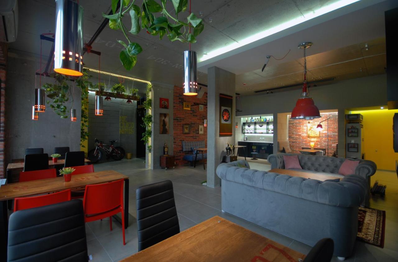 Cubby Hotel Leopoli Esterno foto